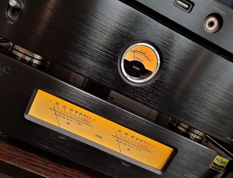 Со стрелочками, но не часы Обзор стереосистемы TEAC NT-505/CG-10M-A/AP-505