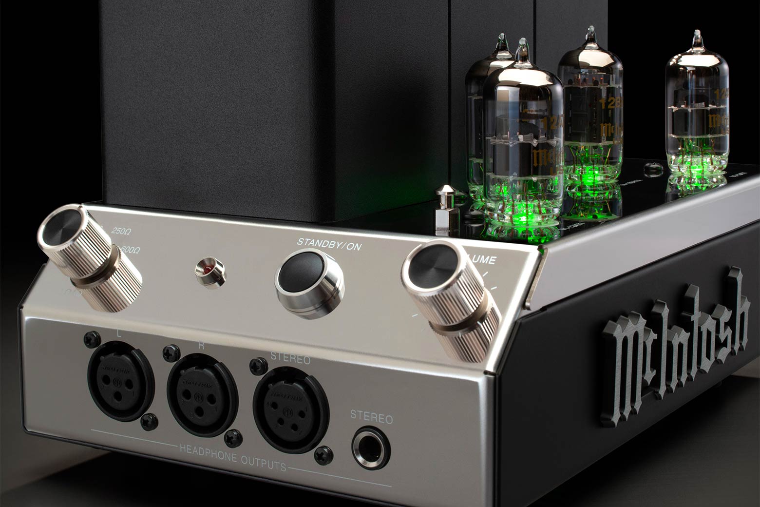 Усилитель для наушников Mcintosh MHA200