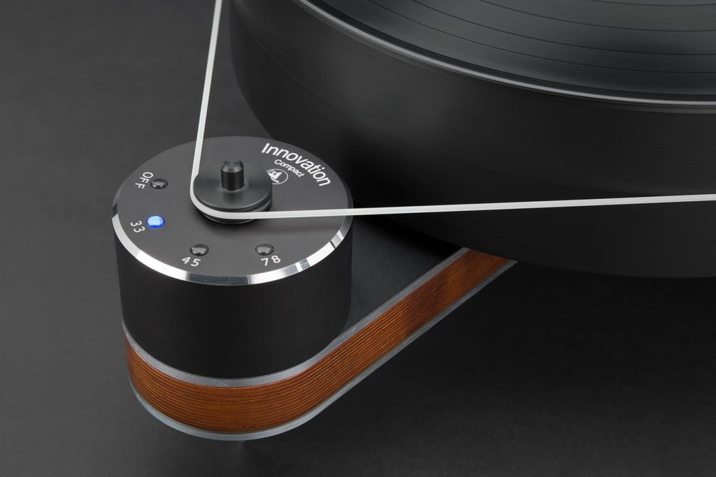 Проигрыватель винилов  Clearaudio Innovation Compact