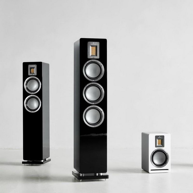 Напольная акустика AudioVector QR 5 Black Piano (пара)