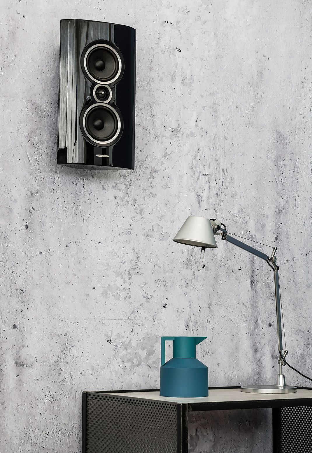 Настенная акустика SONUS FABER Sonetto Wall Black