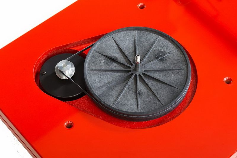 Проигрыватель винила Music Hall  MMF - 5.3le Ferrari Red