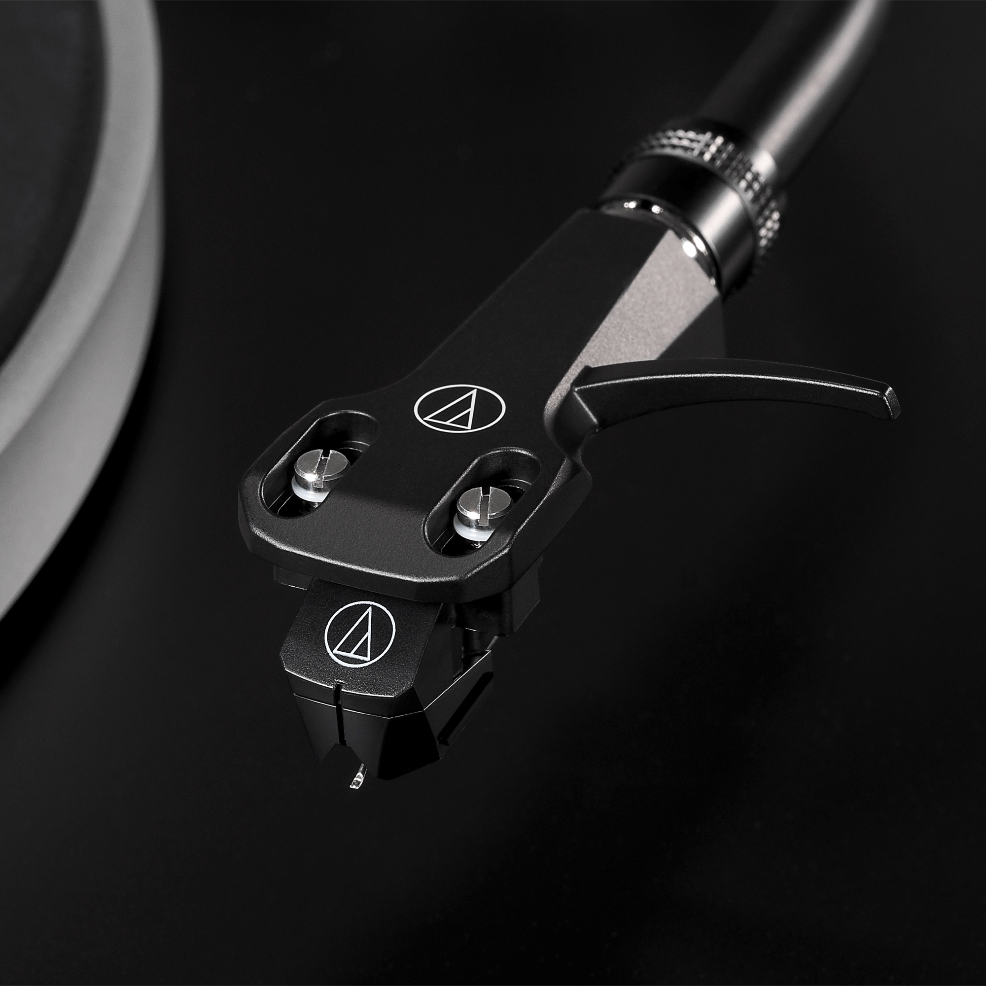 Виниловый проигрыватель Audio-Technica AT-LP5x black