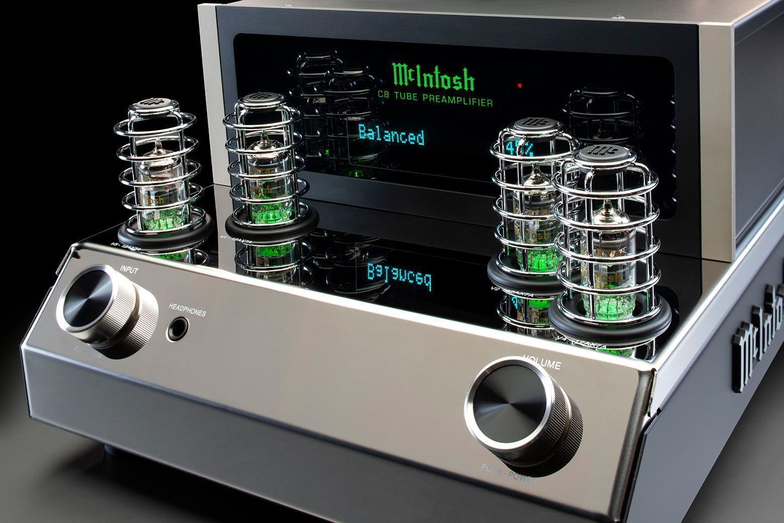 Ламповый предусилитель McIntosh C8