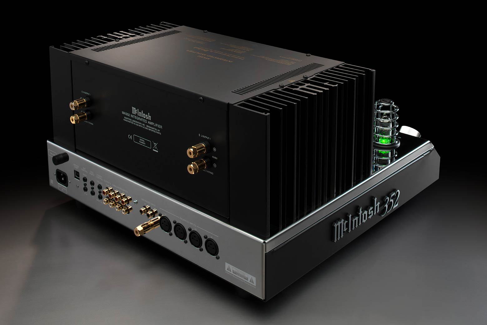 Интегральный усилитель McIntosh MA352