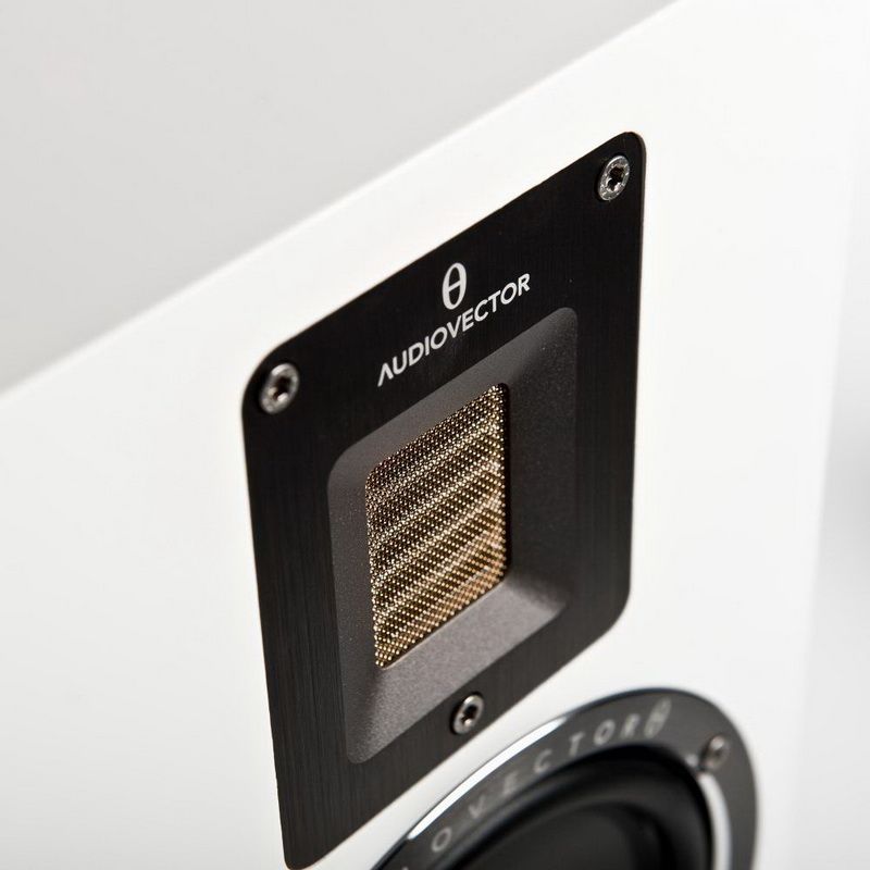 Полочная акустика Audiovector QR 1 White Silk