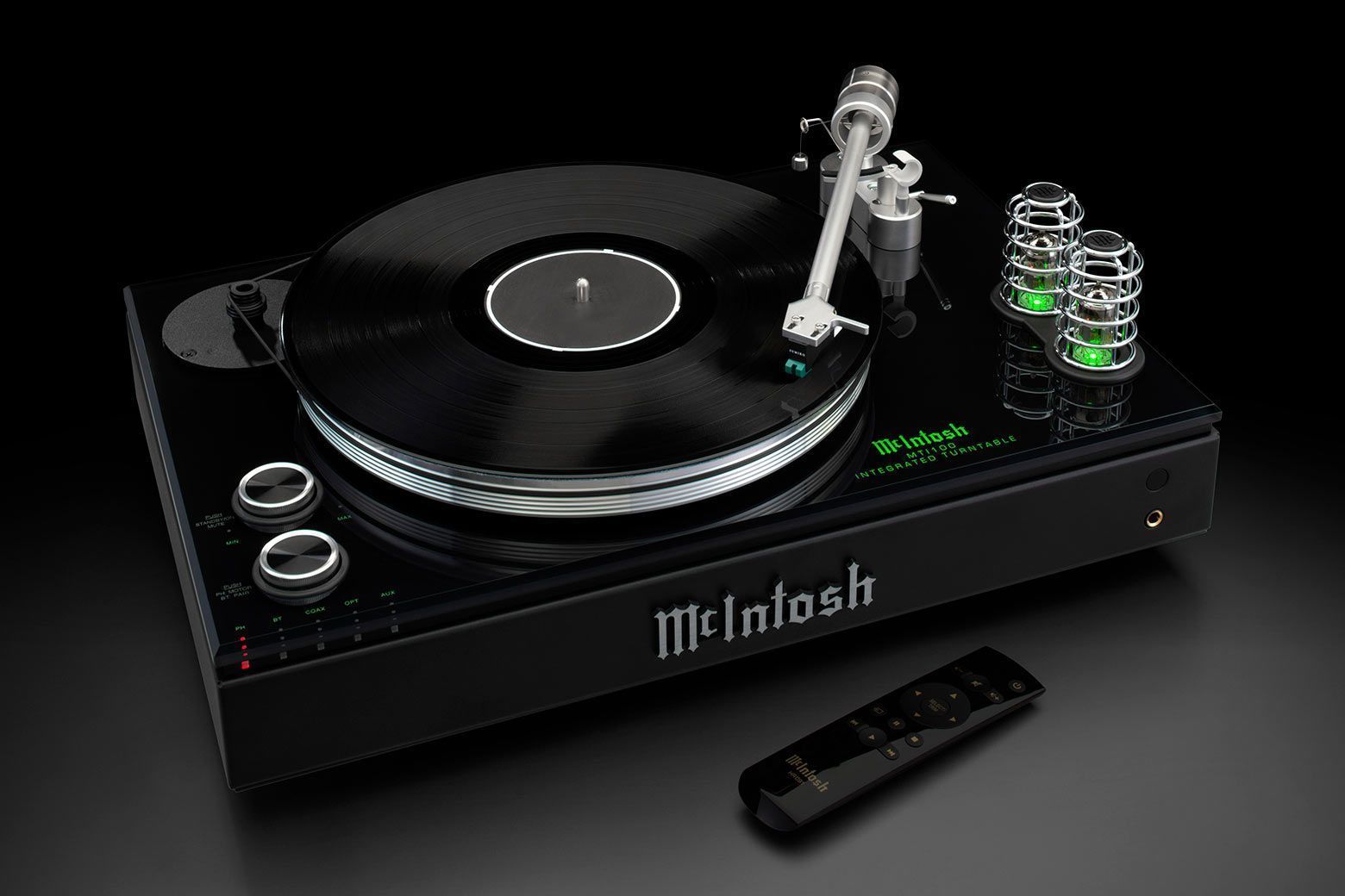 Виниловый проигрыватель с интегральным усилителем McIntosh MTI100
