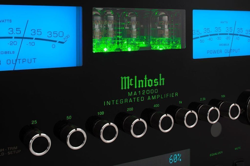 Интегральный усилитель Mcintosh MA12000