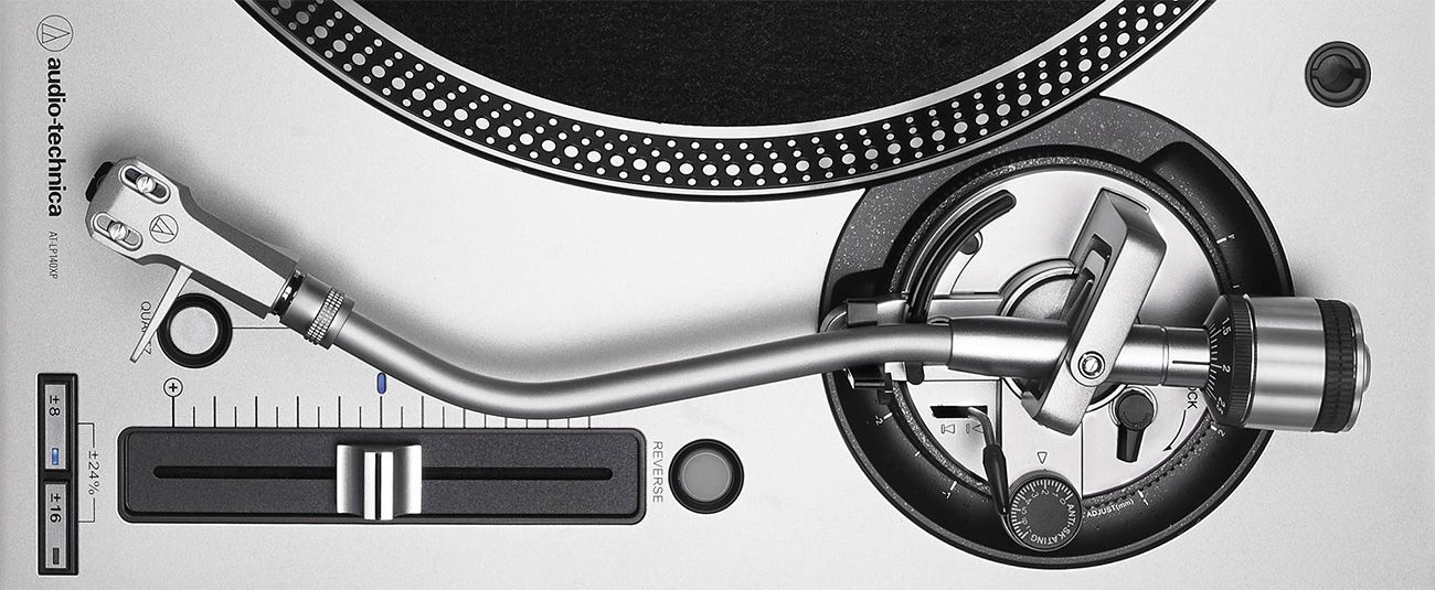 Виниловый проигрыватель Audio-Technica AT-LP140XP silver