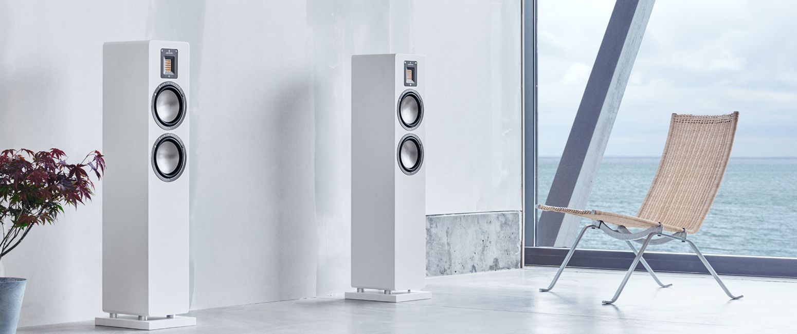 Напольная акустика AudioVector QR 3 White Silk