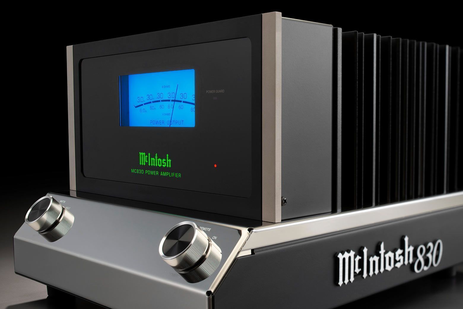 Усилитель мощности McIntosh MC830
