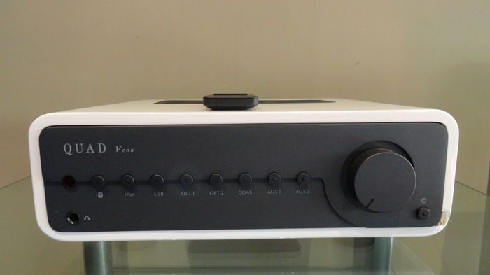 Cтереоусилитель Quad Vena hi-gloss white