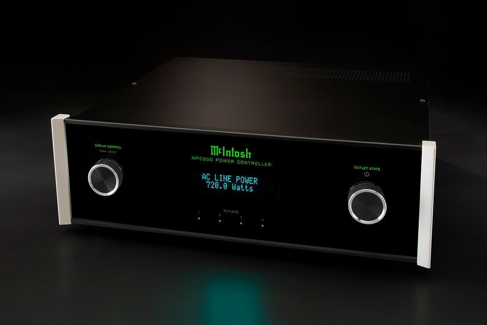 Фильтр-стабилизатор напряжения электрической сети McIntosh MPC500