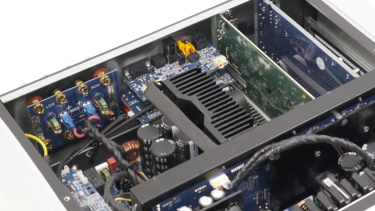 Cтереоусилитель NAD M32