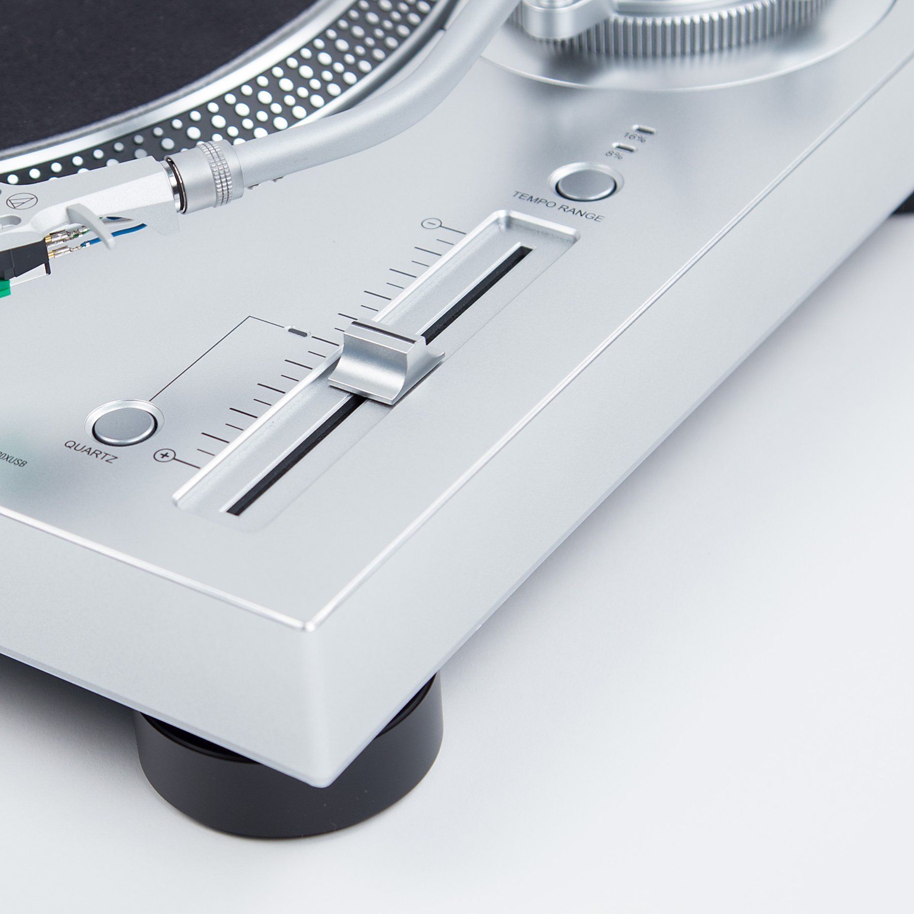 Виниловый проигрыватель Audio-Technica AT-LP120X USB SILVER
