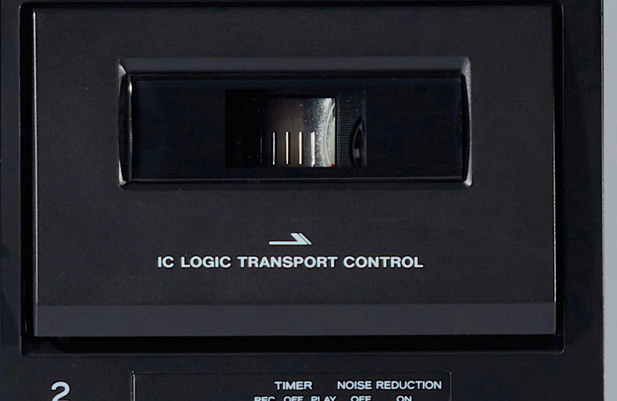 Кассетная дека TEAC W-1200