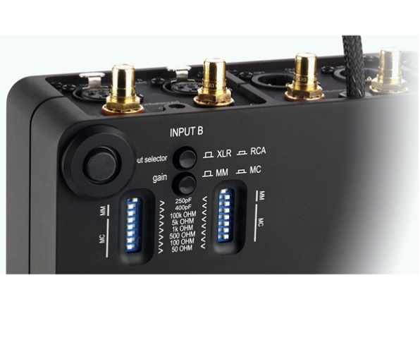 Фонокорректор Clearaudio Balance Reference Black