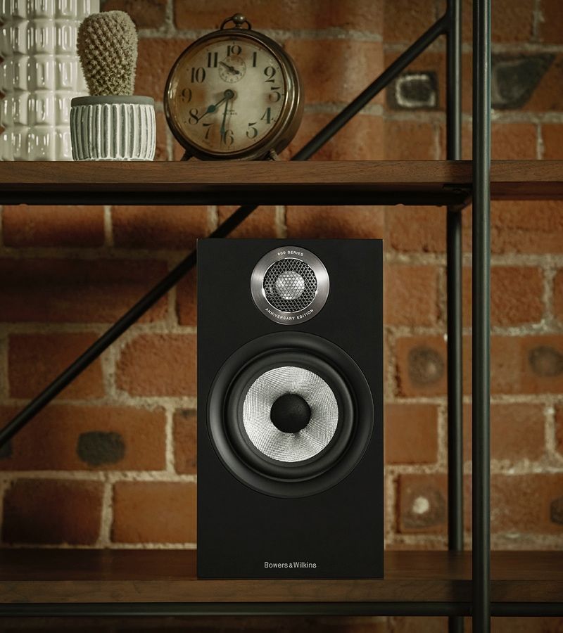 Полочная акустика B&W 607 S2 Anniversary Edition Black