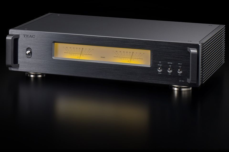 Усилитель мощности TEAC AP-701 black