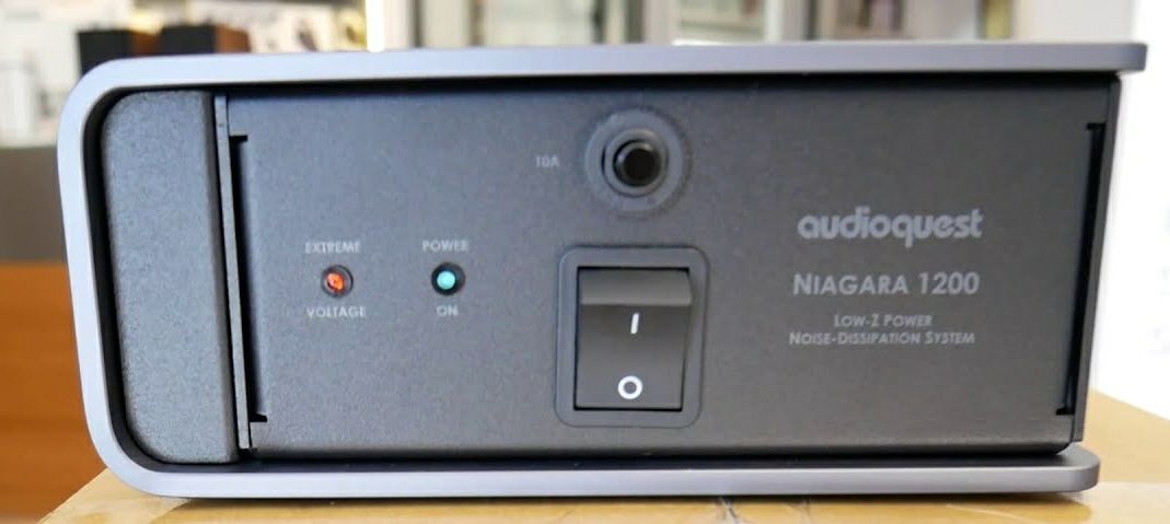 Сетевой фильтр AudioQuest NIAGARA 1200