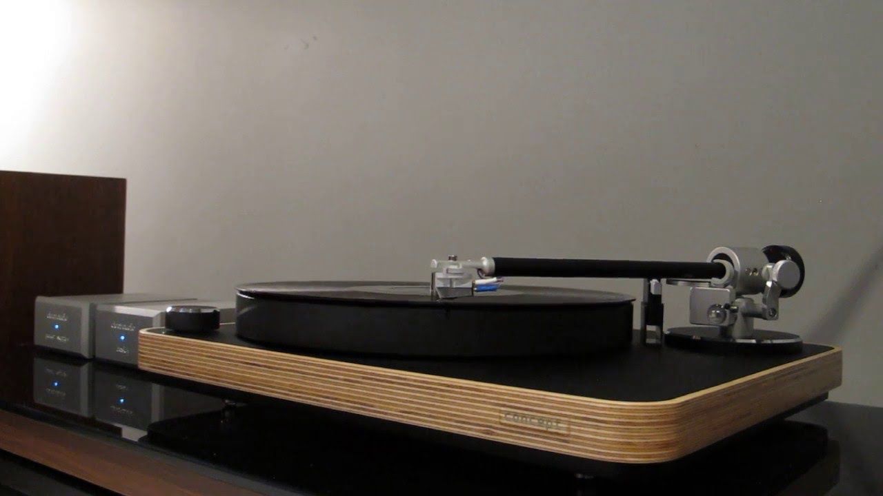 Проигрыватель винила Clearaudio Concept MM Black/Dark Wood