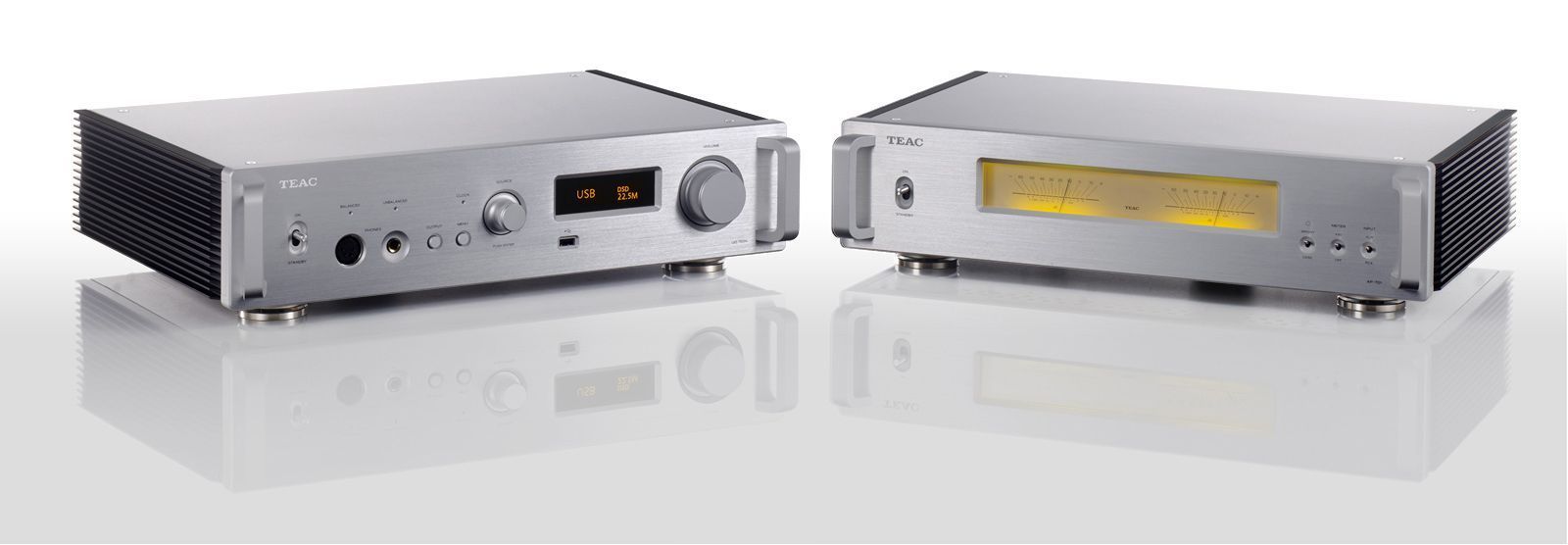 DSD ЦАП/пред.усилитель/сетевой плеер TEAC UD-701 Silver